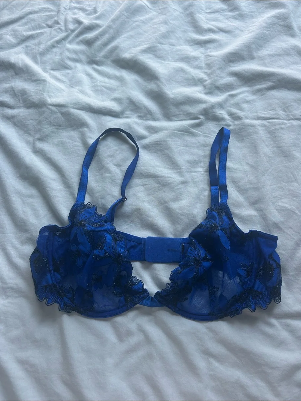 Victoria’s Secret Blue Floral Embroidered Lace Unlined Demi Bra